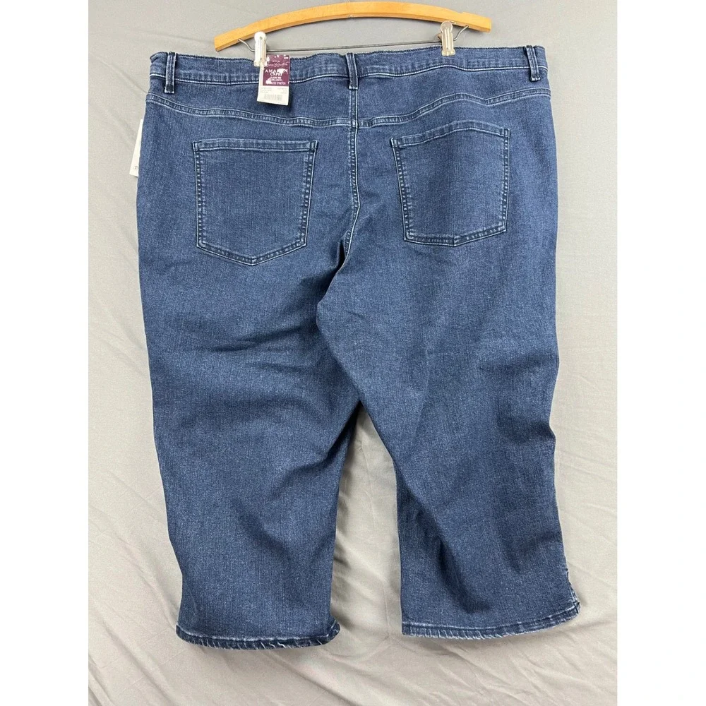 Gloria Vanderbilt Amanda Capri Jeans Women 22W Swan Series Blue Stretch Denm NWT